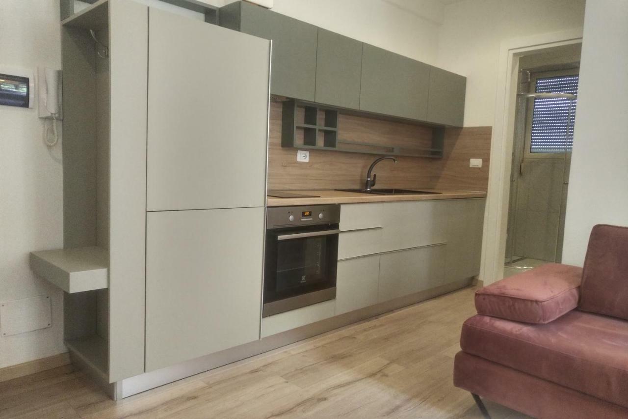 Deluxe Sea Apartment Vlorë Екстериор снимка