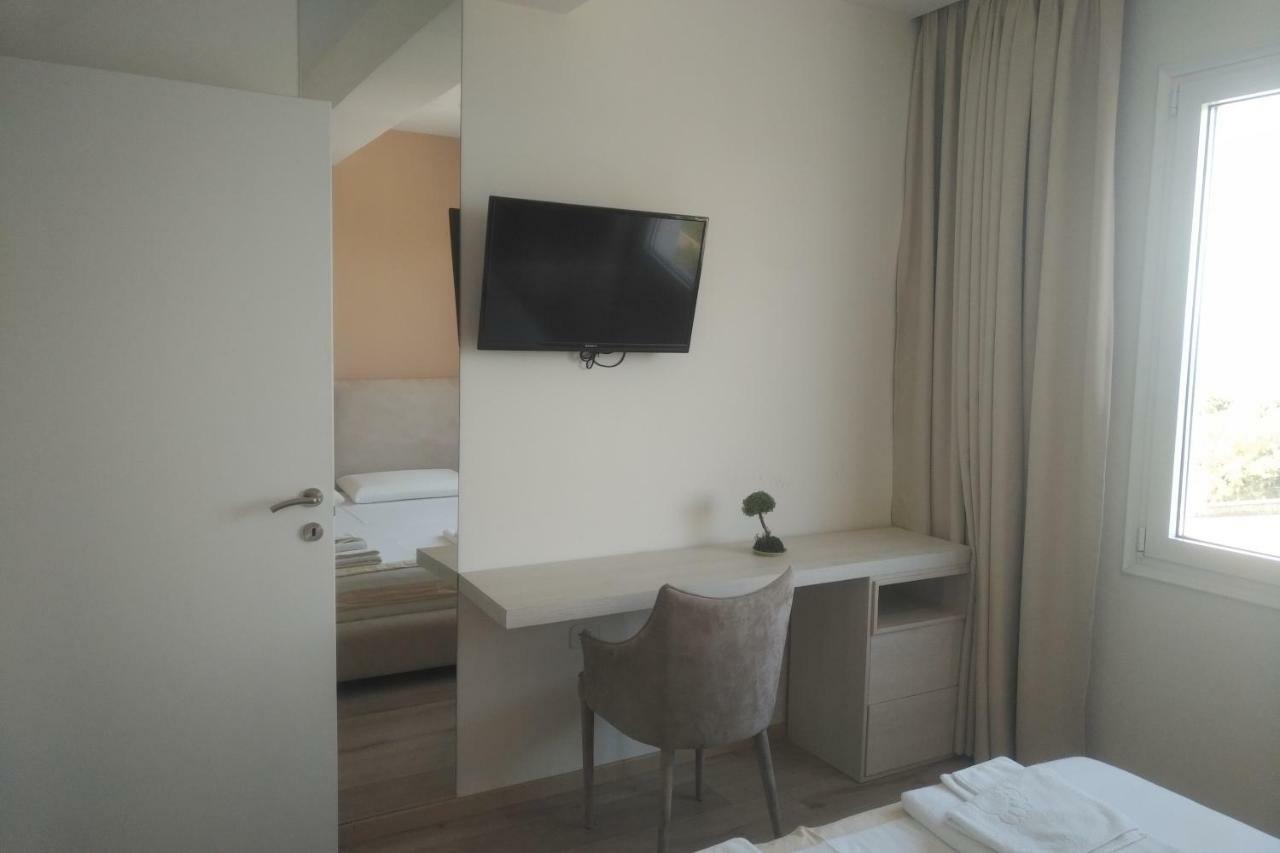 Deluxe Sea Apartment Vlorë Екстериор снимка