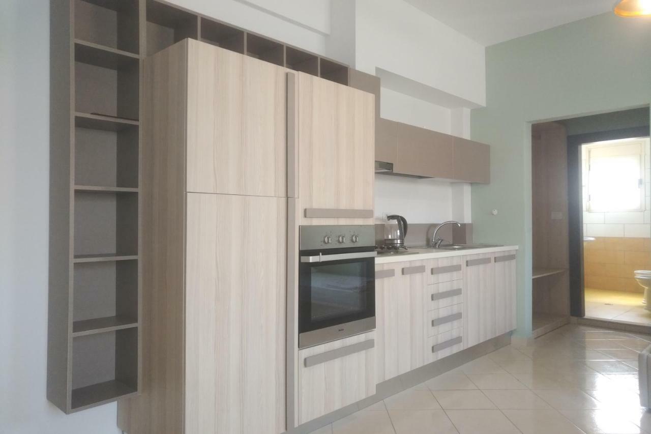 Deluxe Sea Apartment Vlorë Екстериор снимка
