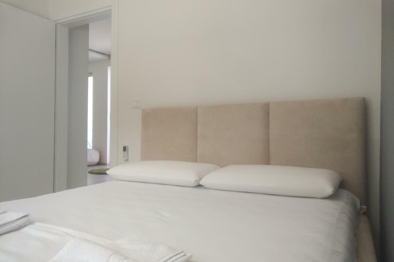 Deluxe Sea Apartment Vlorë Екстериор снимка