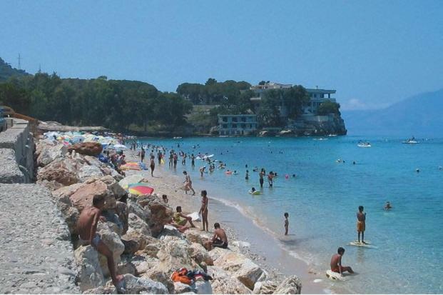 Deluxe Sea Apartment Vlorë Екстериор снимка